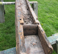 Hinged valve of a dyke.
