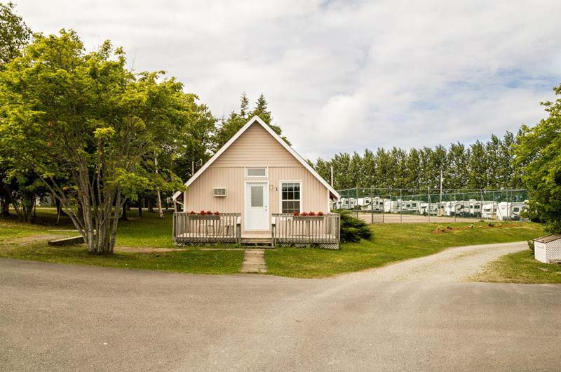 Ceilidh Cottages And Campground Cb Island