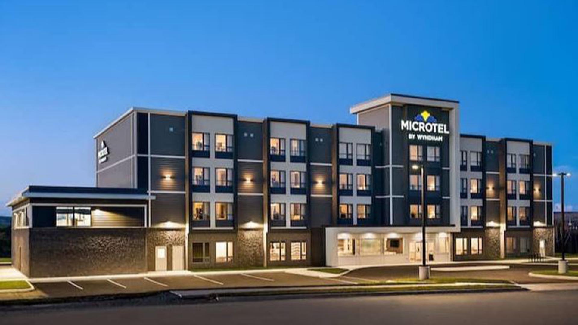 Microtel Inn & Suites Burlington- Tourist Class Burlington, NC Hotels- GDS  Reservation Codes: Travel Weekly